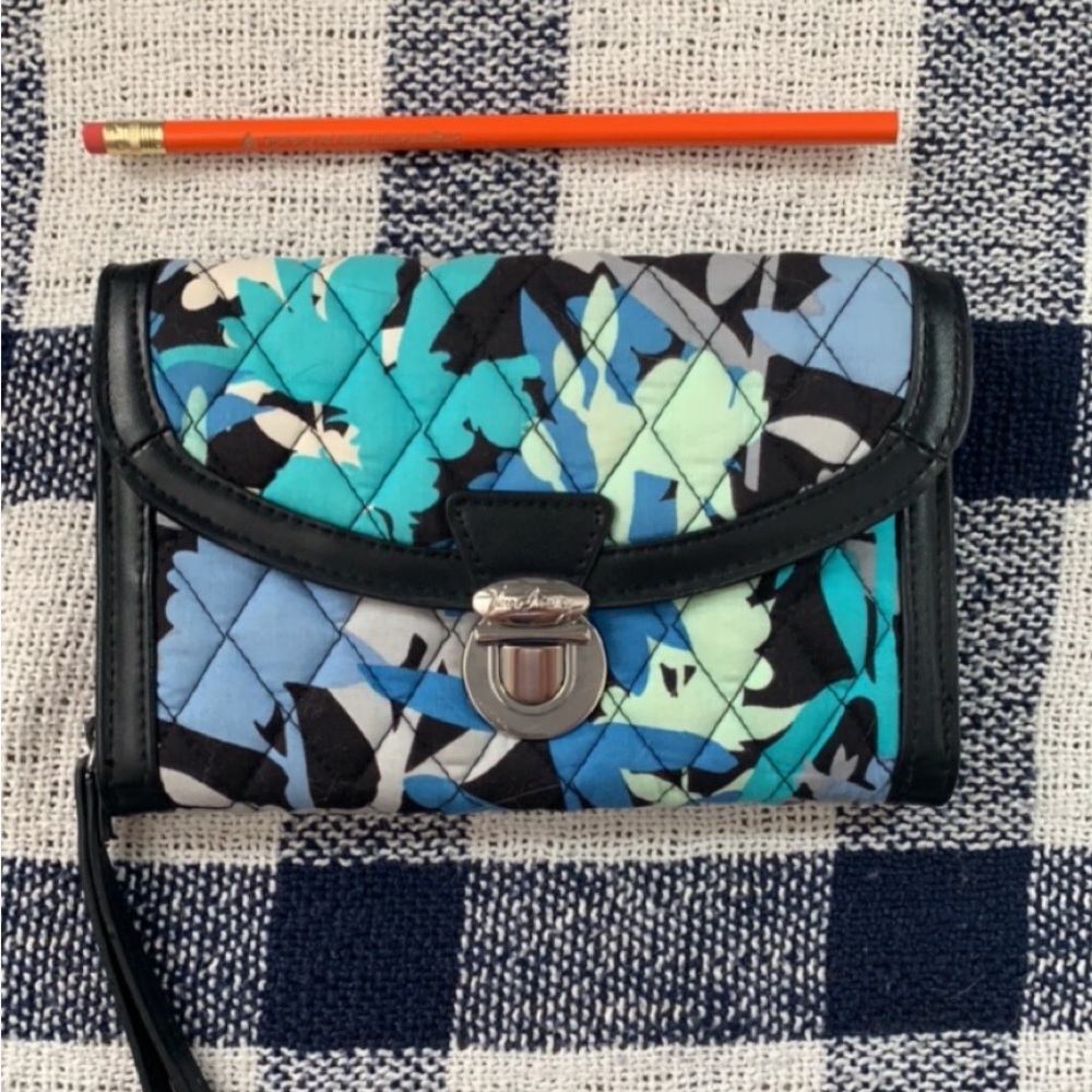 Vera Bradley wallet